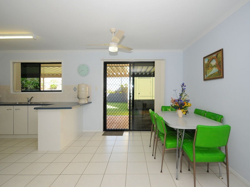 15 Barry Street, Torquay QLD 4655