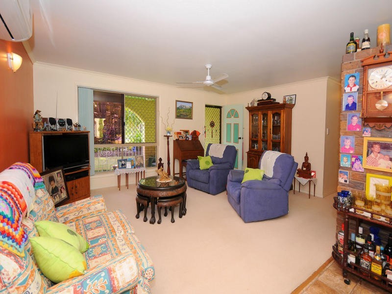 66 Drummond Street, Urangan QLD 4655