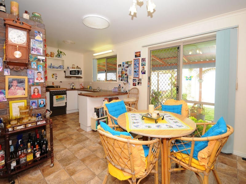 66 Drummond Street, Urangan QLD 4655