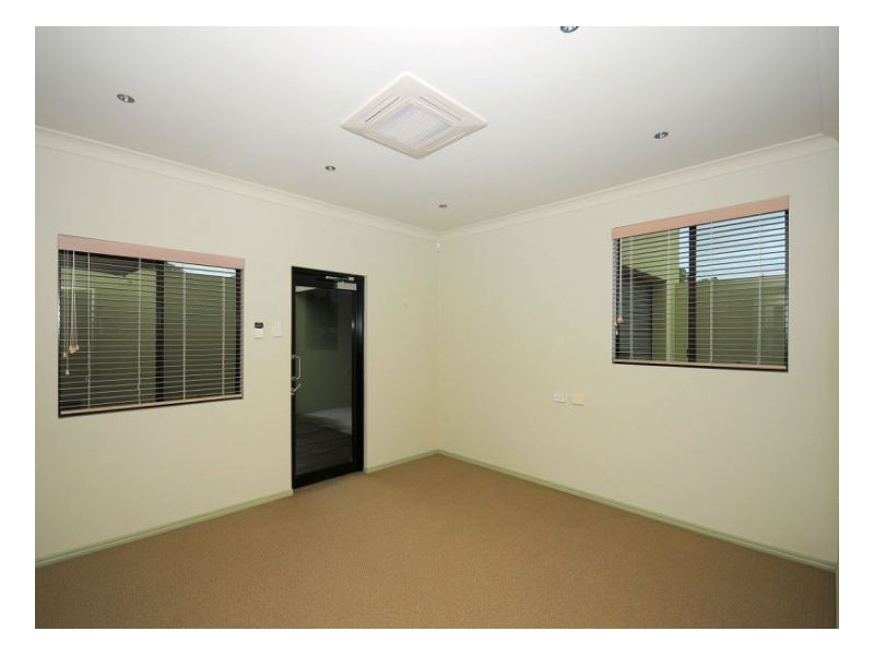 6 Tavistock Street, Torquay QLD 4655