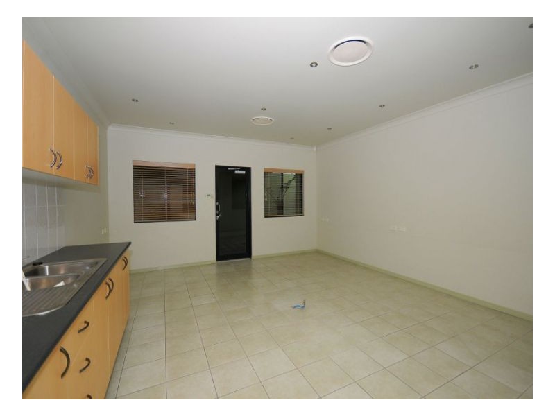 6 Tavistock Street, Torquay QLD 4655