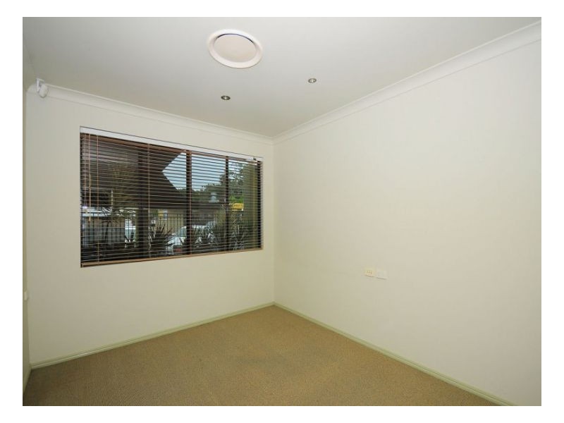 6 Tavistock Street, Torquay QLD 4655