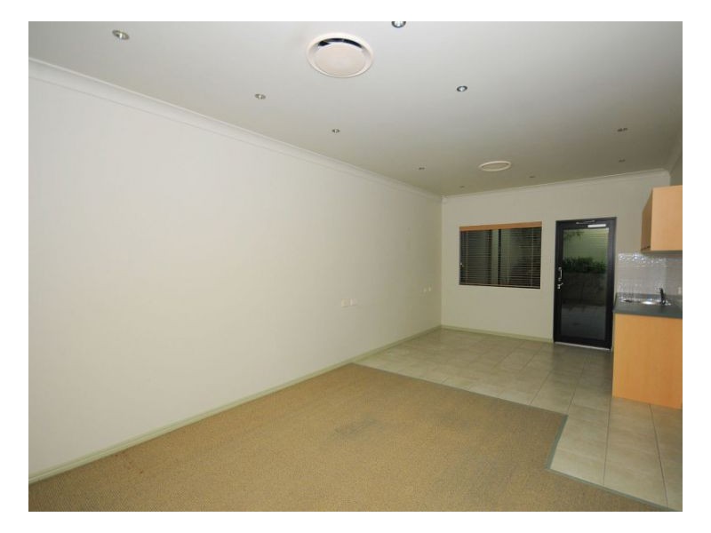 6 Tavistock Street, Torquay QLD 4655