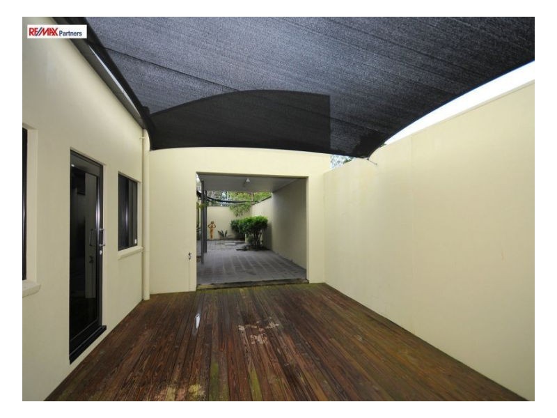 6 Tavistock Street, Torquay QLD 4655