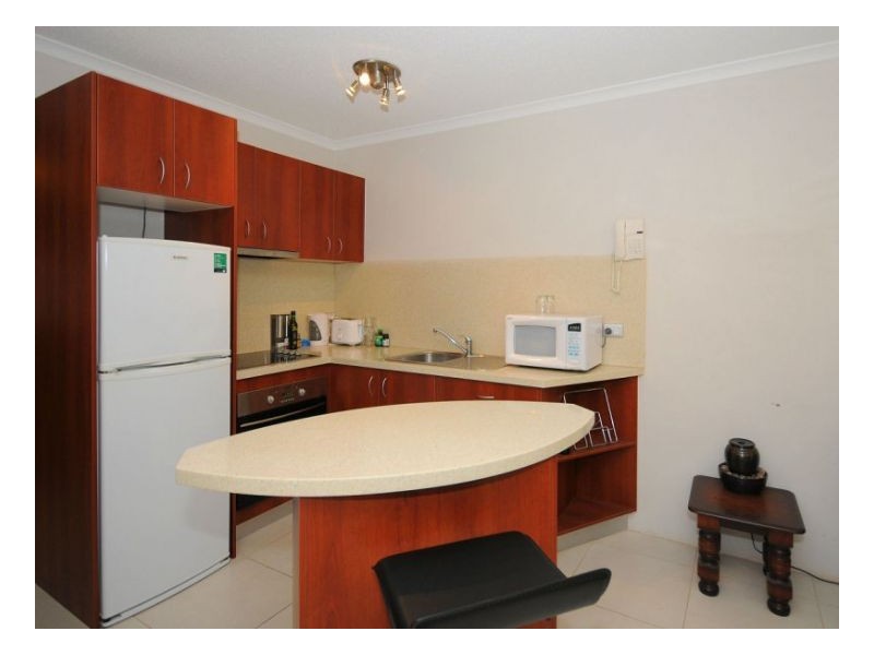 3/386 Esplanade, Torquay QLD 4655