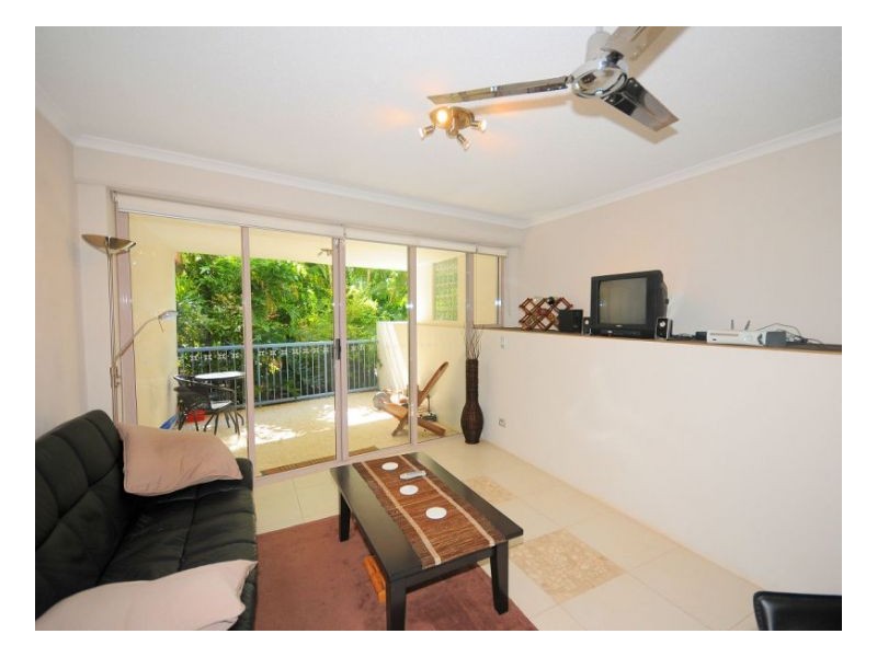 3/386 Esplanade, Torquay QLD 4655