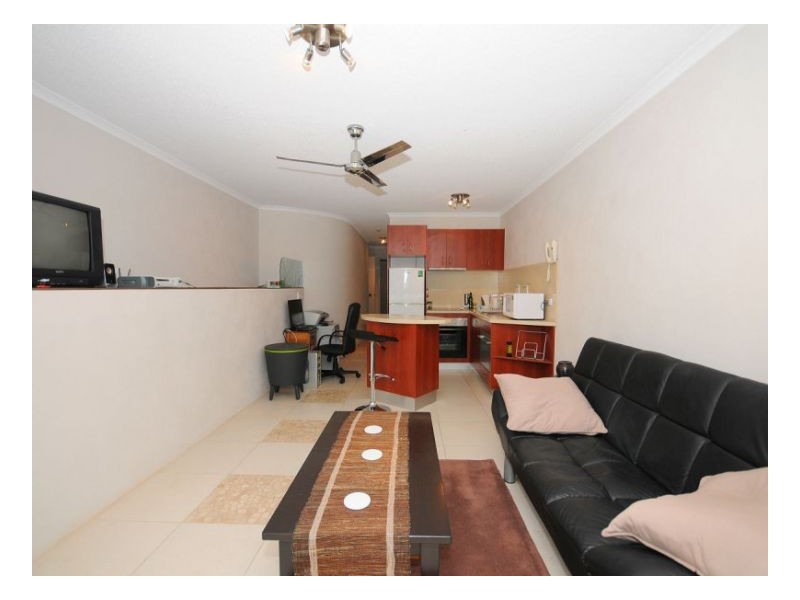 3/386 Esplanade, Torquay QLD 4655
