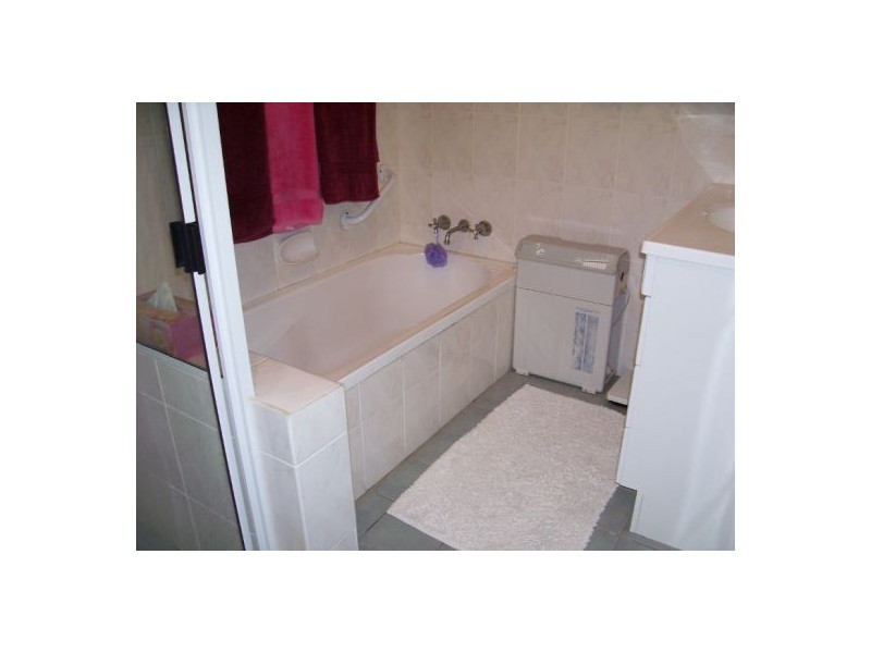 6/85 Miller Street, Urangan QLD 4655