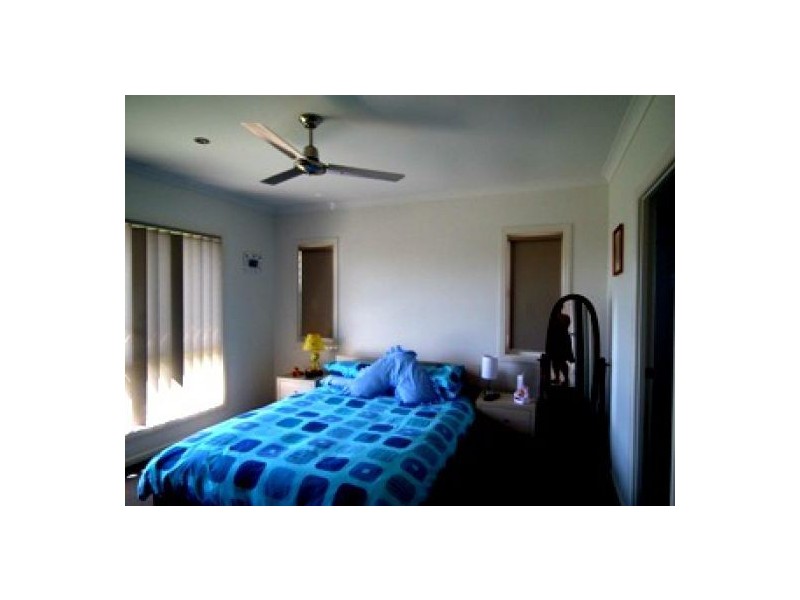 14 Teresa Street, Nikenbah QLD 4655