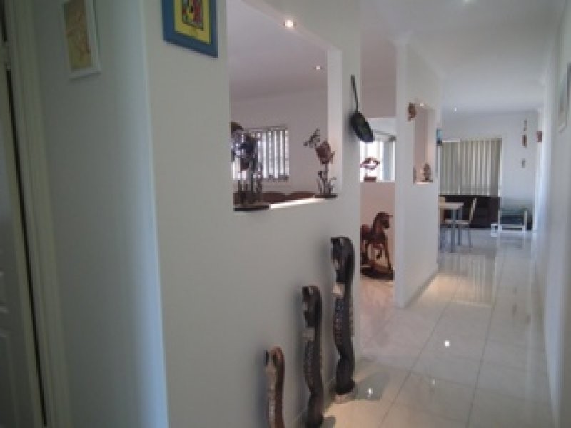 14 Teresa Street, Nikenbah QLD 4655