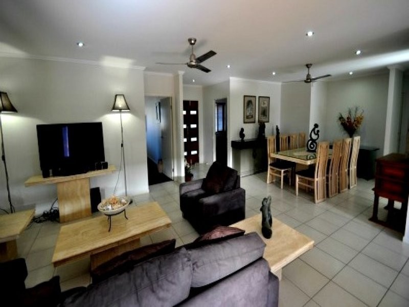 5 Bianca Court, Torquay QLD 4655