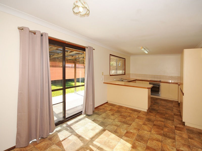 12 Debra Court, Urangan QLD 4655