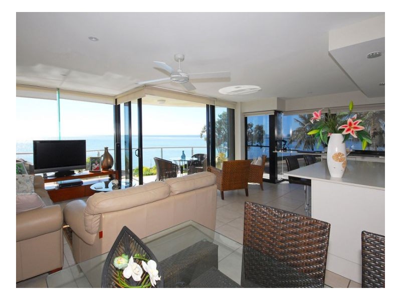 12/558 Esplanade, Urangan QLD 4655