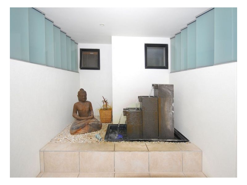 12/558 Esplanade, Urangan QLD 4655