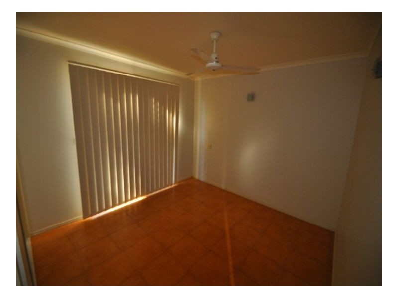 30 Park Street, Urangan QLD 4655