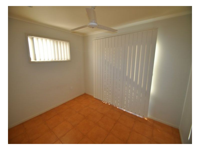 30 Park Street, Urangan QLD 4655