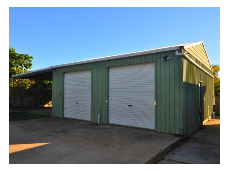 30 Park Street, Urangan QLD 4655