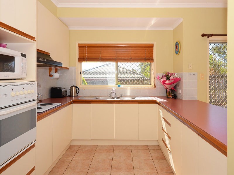 31 Shelley Street, Scarness QLD 4655