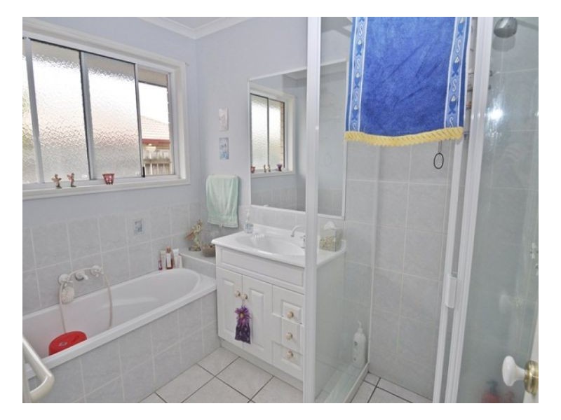 31 Kookaburra Drive, Eli Waters QLD 4655