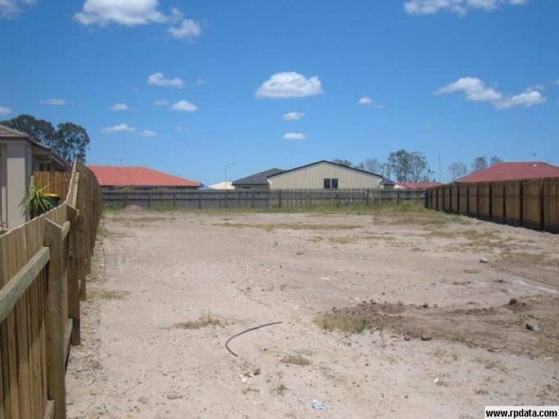 66 Endeavour Way, Eli Waters QLD 4655