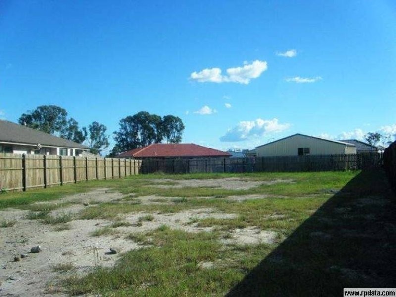 66 Endeavour Way, Eli Waters QLD 4655