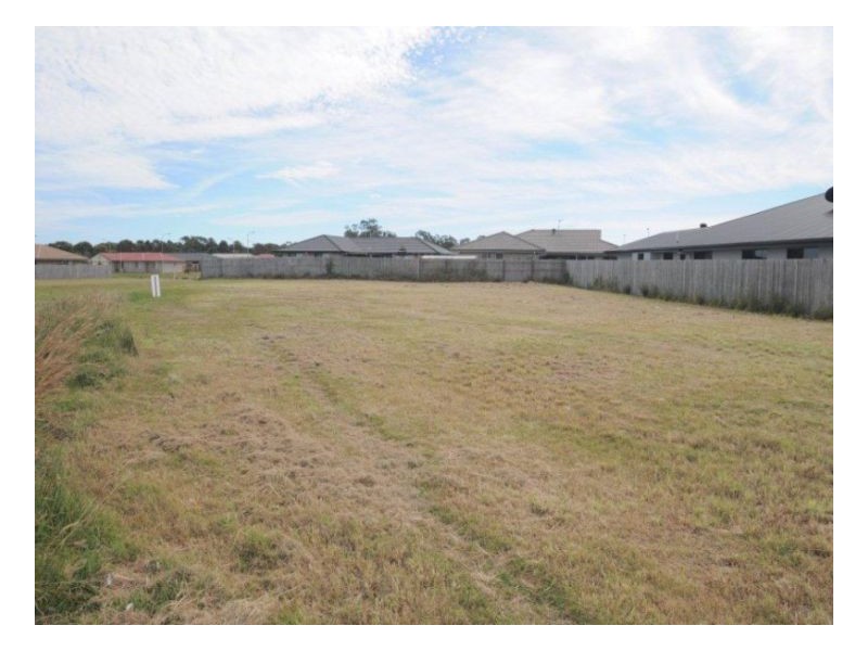 28 Anchorage Circuit, Point Vernon QLD 4655