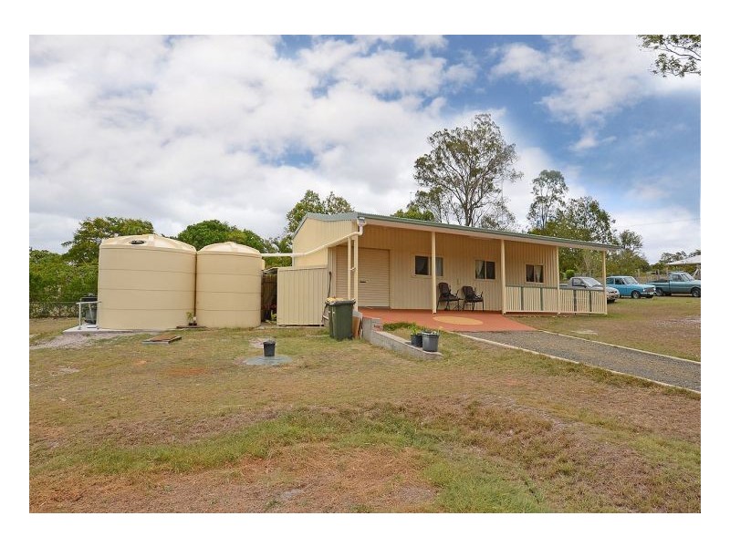 2 Dolphin Avenue, Booral QLD 4655