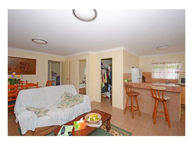 2 Dolphin Avenue, Booral QLD 4655
