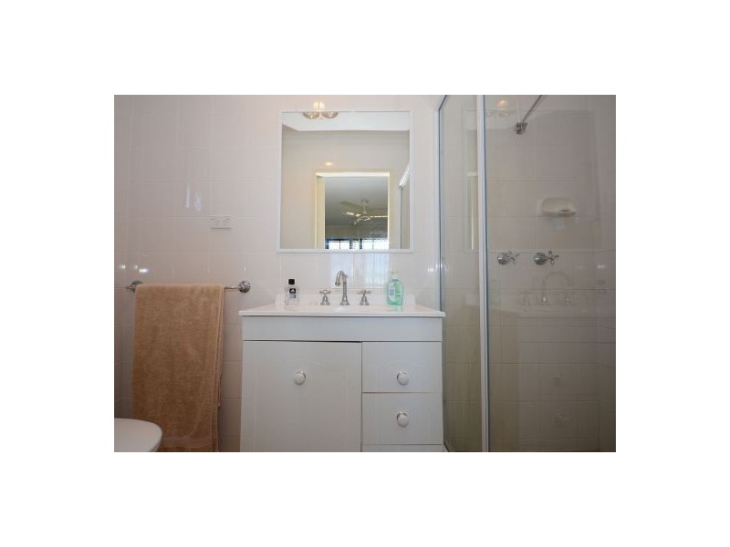 101 Martin Street, Point Vernon QLD 4655