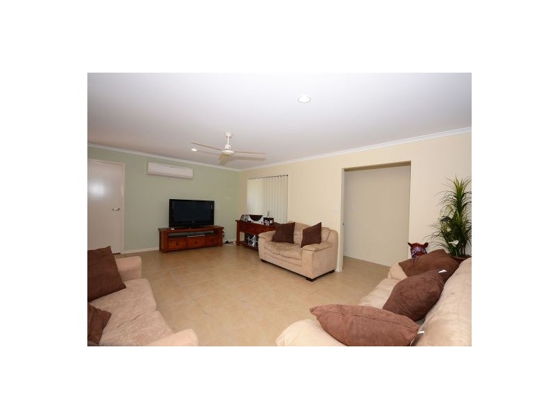 101 Martin Street, Point Vernon QLD 4655