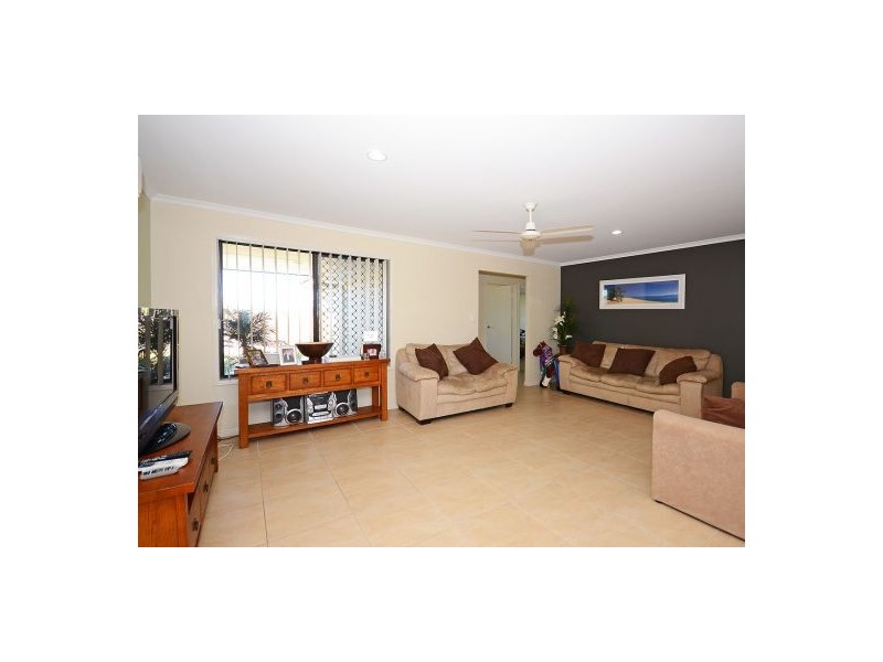 101 Martin Street, Point Vernon QLD 4655