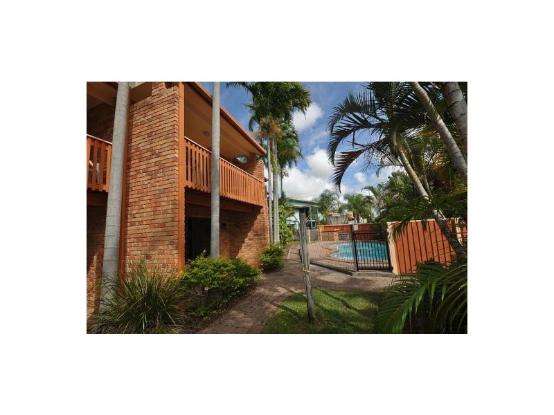 4/436 Esplanade, Torquay QLD 4655