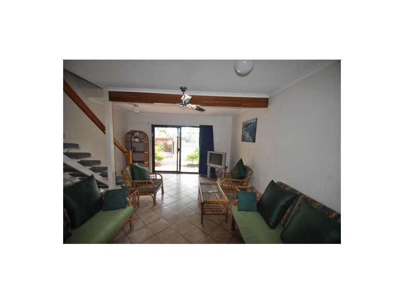 4/436 Esplanade, Torquay QLD 4655