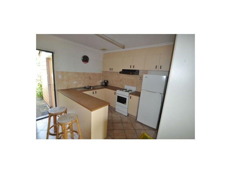 4/436 Esplanade, Torquay QLD 4655