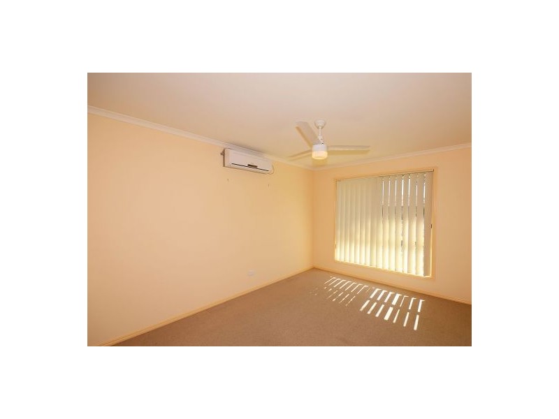 8 Delta Way, Point Vernon QLD 4655