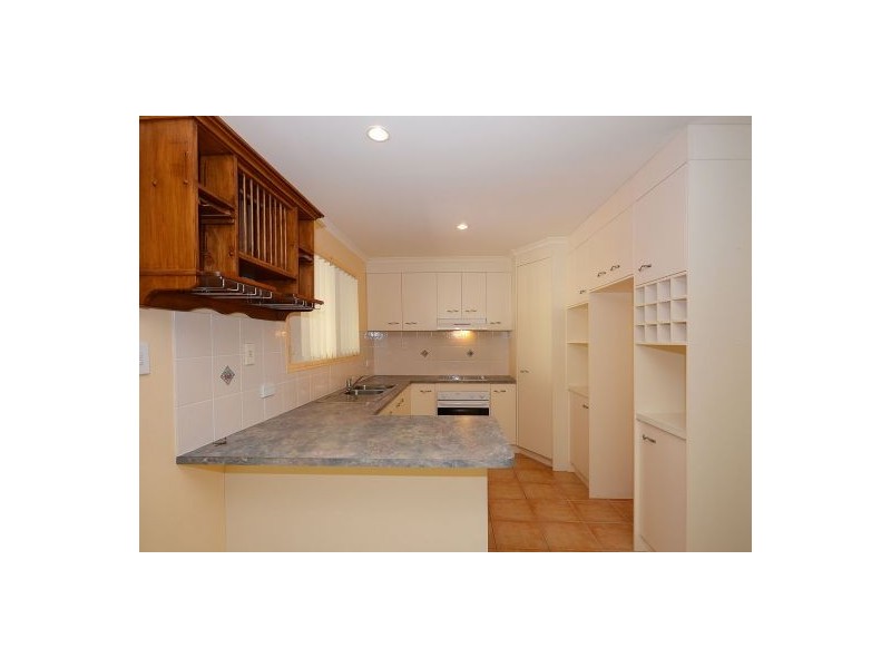 8 Delta Way, Point Vernon QLD 4655