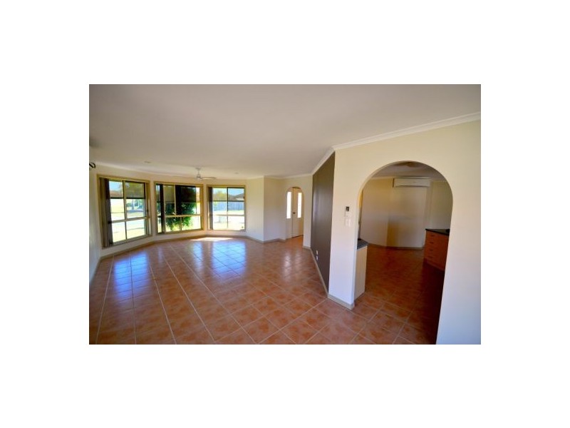 117 Ibis Boulevard, Eli Waters QLD 4655