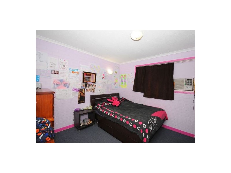 9/479 The Esplanade, Torquay QLD 4655