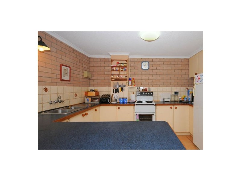 9/479 The Esplanade, Torquay QLD 4655