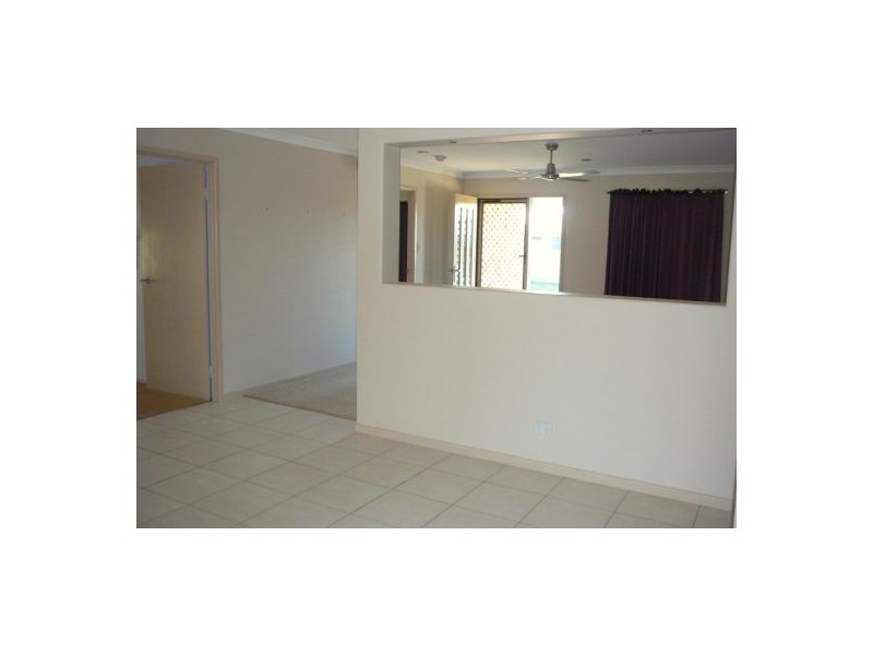 5 Whipbird, Urangan QLD 4655