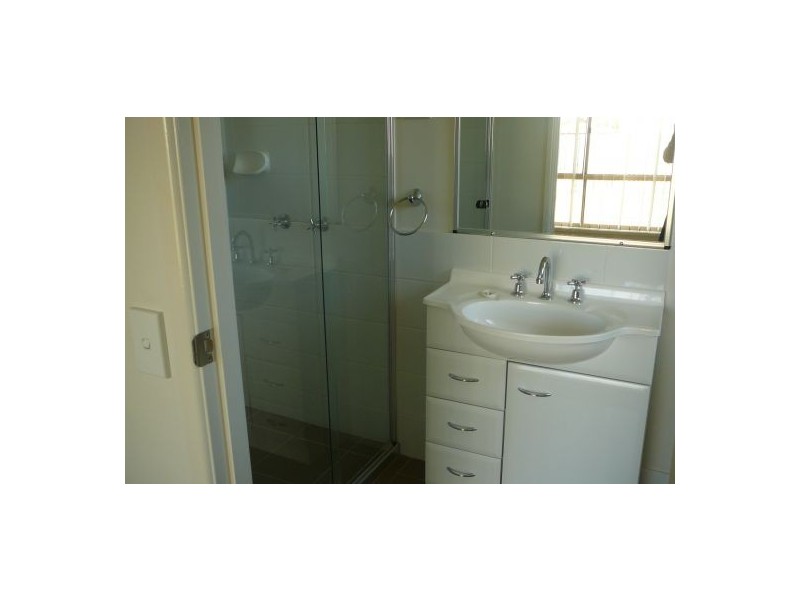 11 Bunya Court, Eli Waters QLD 4655