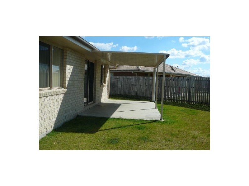 11 Bunya Court, Eli Waters QLD 4655