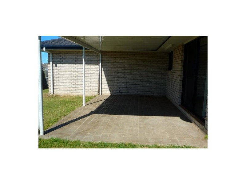 11 Mia Court, Wondunna QLD 4655