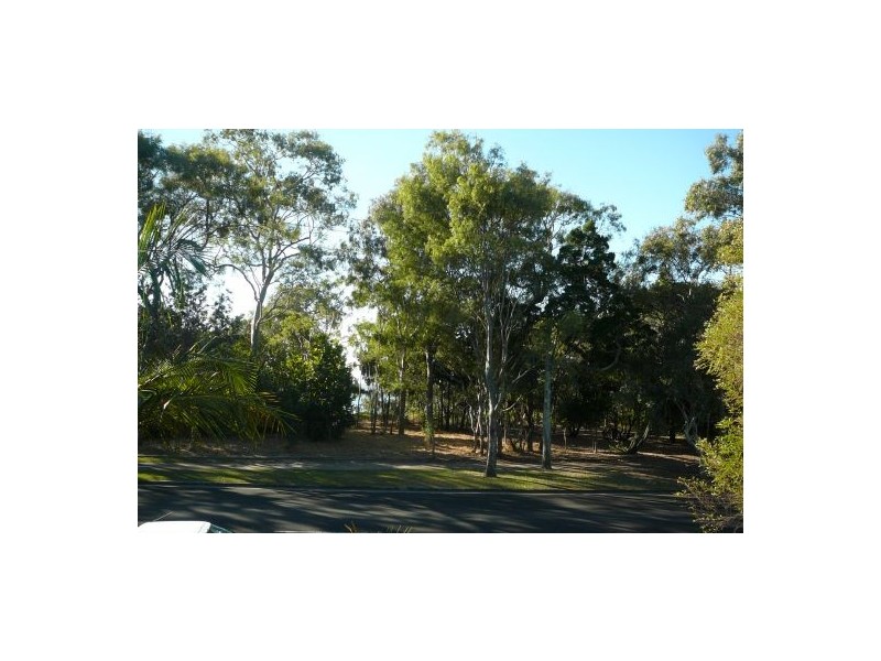 532 Esplanade, Urangan QLD 4655