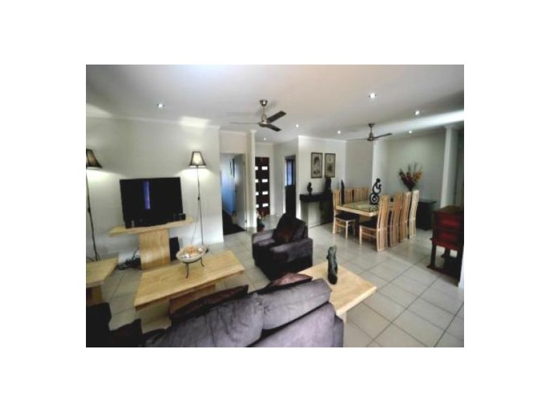 5 Bianca Court, Torquay QLD 4655