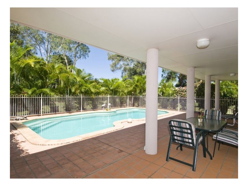 1 Howea Court, Dundowran Beach QLD 4655