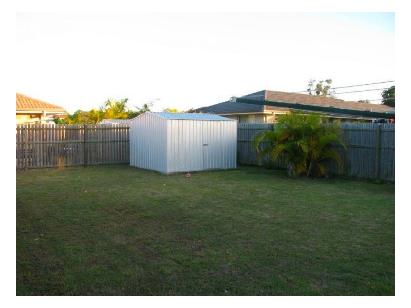 16 Emerald Park Way, Urangan QLD 4655