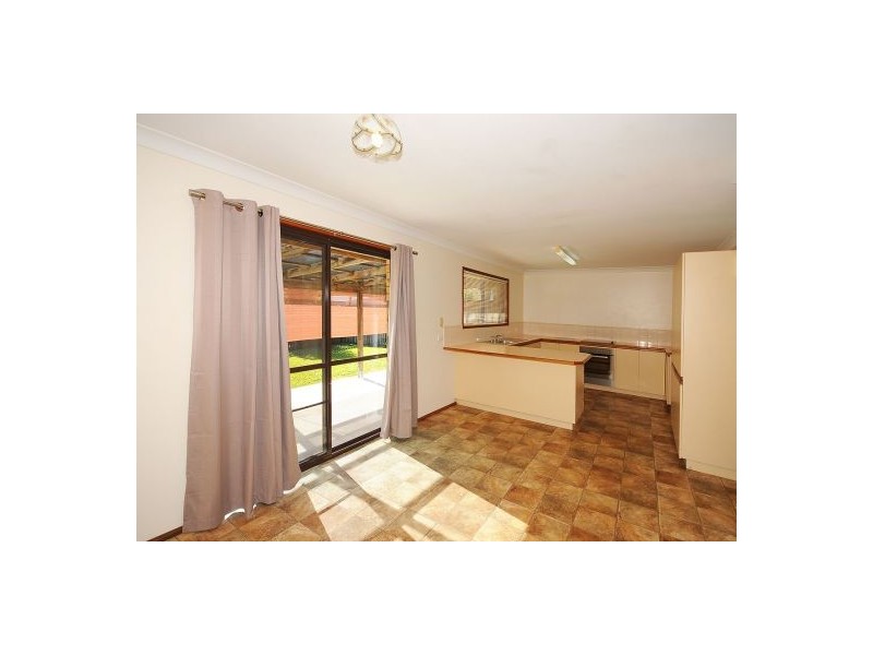 12 Debra Court, Urangan QLD 4655