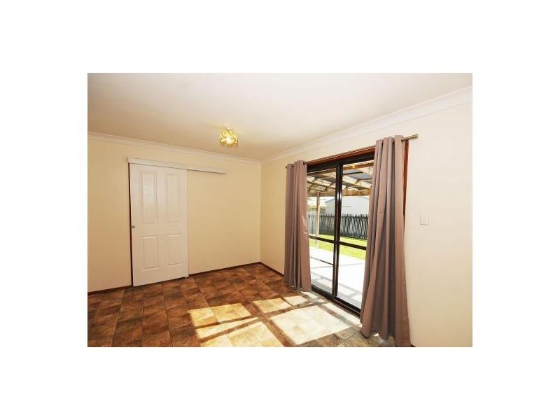12 Debra Court, Urangan QLD 4655