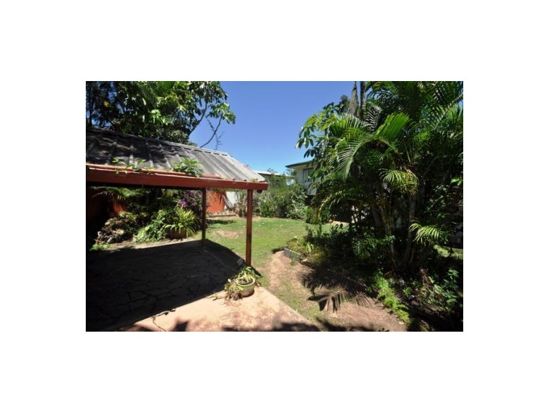 41 Saunders St, Point Vernon QLD 4655